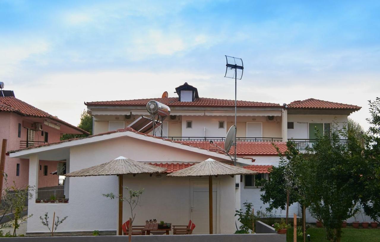 Sunset Studios - Suites With Seaview & Back Side Apartements Toroni Bagian luar foto