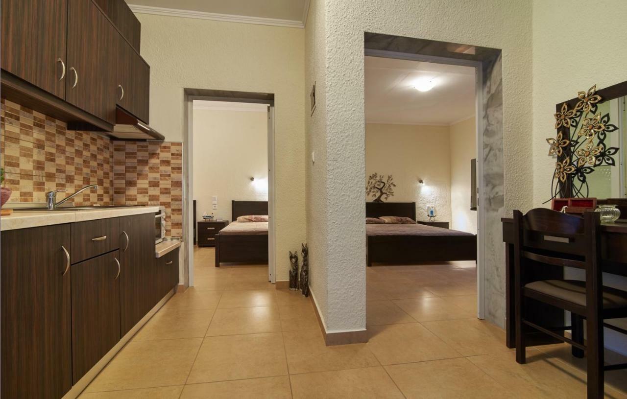 Sunset Studios - Suites With Seaview & Back Side Apartements Toroni Bagian luar foto